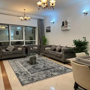 Mamzar Views شقة