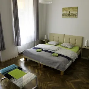 Dream & Albergue
